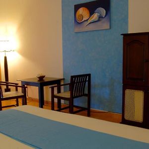 Deluxe Zimmer mit Kingsize-Bett